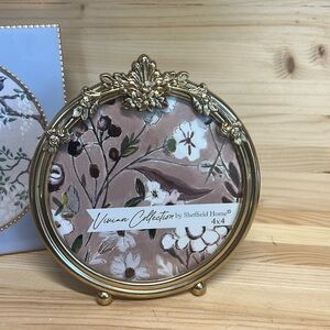 Golden Round Foral Frame